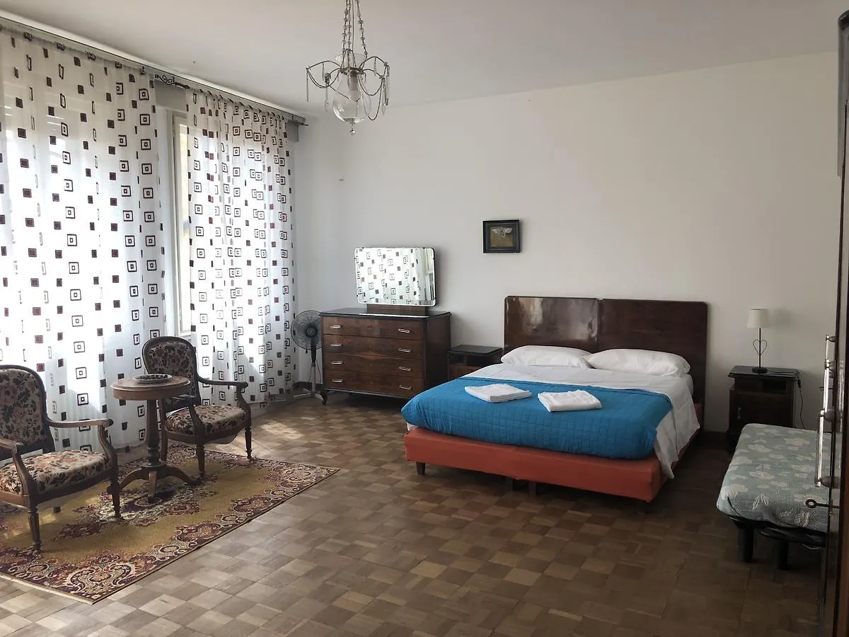Ca'Barbaria 3*, Venice Italy